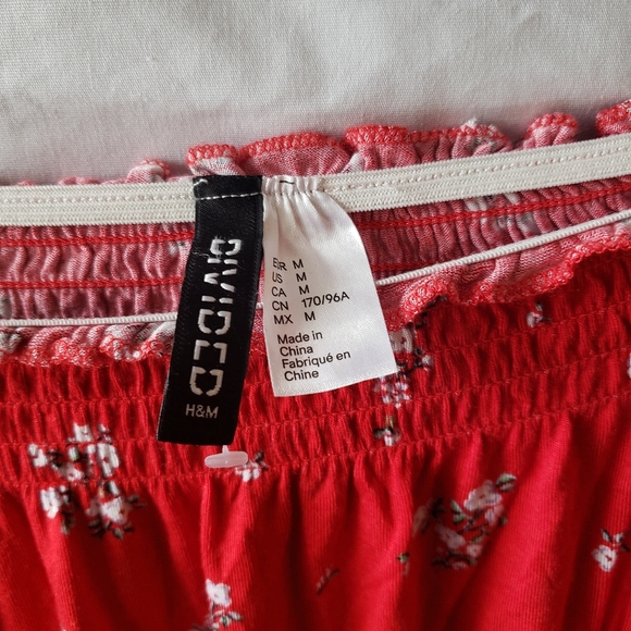 Cropped red off the shoulder top - Picture 2 of 2